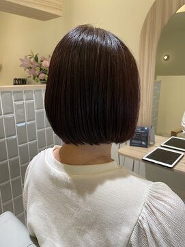 セルン(cerne) 艶ボブ