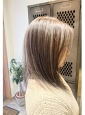 ハイライト　レイヤー ショートヘア　ボブ　くびれレイヤー 