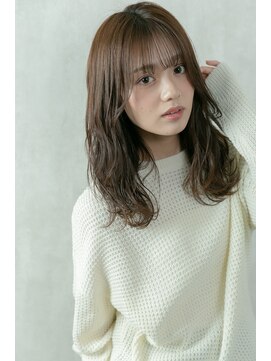 ディスオモテサンドウ 表参道(This OMOTESANDO) ふわっと抜け感レイヤーカット