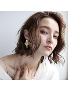 リンク(Lin9) ボブ/イルミナカラー/アディクシー/トリートメント/カット