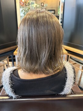 1+ アンプリュス(Unplus) 3Dグレージュ