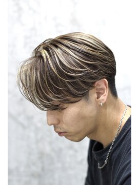 メンズオルズ 渋谷(MEN'S ALLZ) メンズハイライトカラー刈り上げセンターパートフェザーパーマ