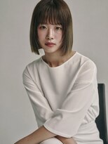 キヴィ(kivi)&nbsp;白髪も艶やかにカバー オーガニックカラー×大人ショート