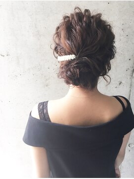 シュリット(schritt) schritt シンプルウェーブ シニヨン *mutsuki