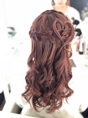 平日も早朝7時からOPEN!≪ヘアセット￥1800～≫プチプラだから結婚式などはもちろんデートやお出かけにも◎