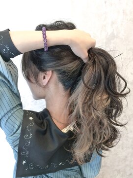 パルフェ ヘアー バイ オーク 九大学研都市(parfait hair byOAK) パールベージュ インナーカラー