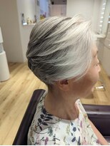 アルス ウィズ アクロス オモテサンドウ(aluss with AKROS omotesando)&nbsp;ロマンスグレーショートヘアー