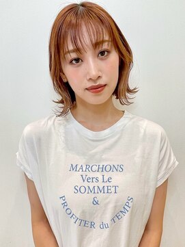 トルネード(TORNADO) オレンジ シルキーベージュ 外ハネパーマ 切りっぱなしボブ t825