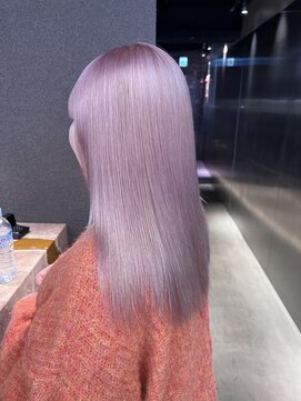 ペレ 栄店(PELE) 黒髪/グレーベージュ/レイヤーロング/ブリーチ/栄/名駅