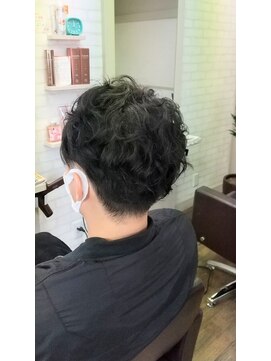 リルイー(Lil.E) ツイストスパイラルパーマ