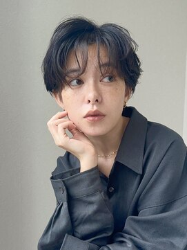 ノラ ギンザ(NORA GINZA) ハンサムショートパーマニュアンスパーマ黒髪耳かけ10代20代