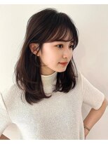 小顔　ネビージュ グレージュ　レイヤーカット
