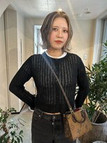 ユヌ(Une)&nbsp;kotaroブロックカラーとボブ