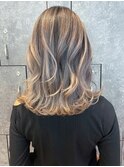 美髪ミディアム顔周りレイヤーブリーチ_ba414722