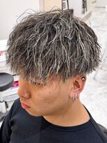 ダズルヘアーブラスト(DAZZLE hair BLAST)&nbsp;ハイライトツイストスパイラルパーマニュアンスパーマブリーチ