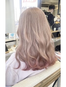 ノラ ウメダ(NORA UMEDA) 【chiaki】ホワイトベージュ裾カラーハイトーンケアブリーチ