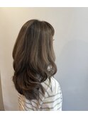 くせ毛を活かすロングレイヤー　ハイライト