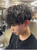 目立たせないシークレットハイライトに波巻きスパイラル