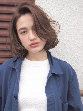 コス(kos) 【nanuk＊UEKI】アンニュイ外国人風クセ感