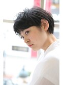 耳かけ、すっきりナチュラルショート