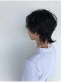 髪が動きまくり!ショートウルフ