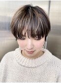 【KON】マッシュショートスタイル_ハイライトカラー