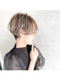 アイボリーベージュ×大人ショート