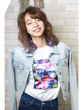 アイズ 本厚木(AIZU) パープルインナーカラー＋ナチュラルベージュ