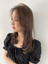 ミラ(MIRA)&nbsp;かわいいことりベージュ顔まわりレイヤー韓国風ミディアム