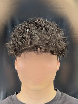 バース バイ ハピネス(BIRTH by happiness) ツイストスパイラルパーマツイストパーマメンズマッシュパーマ