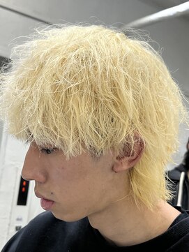 メンズ サロン ドット トウキョウ 町田店(men's salon dot. tokyo) 【小柳裕夢】マッシュウルフ×ホワイトブロンドカラー