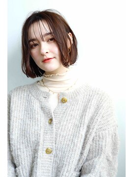 ヴェル(Vel.) シースルーエアリーボブ