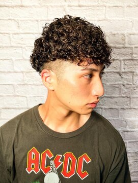 銀座マツナガ 新宿野村ビル店 男ウケ抜群！カーリーパーマ