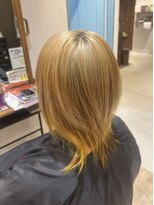 ヴィヴァーク 拝島駅前店(vivarc)&nbsp;20代30代イエローデザインカラー伸ばしかけミディアムウルフ