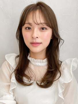 アグノス 青山(Agnos) レイヤーカットワンカールヘア愛されうる艶髪斜めバング
