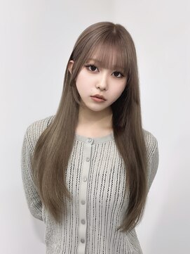 ロムーク 表参道(LOMKH) 夏の小顔ロングレイヤーカット顔周りシールエクステブルーカラー