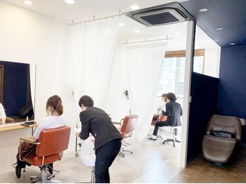 シュシュ 万世町店(CHOU CHOU)の写真/顔・頭の形、雰囲気に似合わせ◎お任せでもOK!個性を引き出し、オーダーメイドなスタイルに。