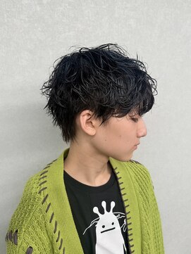 コードバイケンジ 戸塚(CODE by KENJE) シャドウパーマ×デザインカラーハイライト