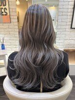 ヴァイブス(vibes) バレイヤージュ風デザインカラー