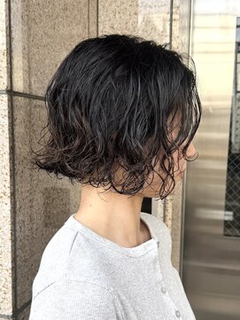 ゴーズゴー 吉祥寺(e)店(go s go) ミディアムレイヤー/ミニマルボブ/シャギーボブ/根元パーマ