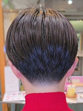 トリコ ショップアンドヘアサロン(tricot shop hair salon) 生え癖+絶壁改善◎刈り上げラインでないスリムショート フクザワ