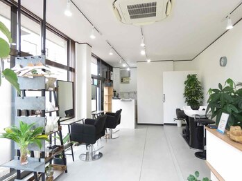 カラープラス(Color+)の写真/【貸し切りプライベートサロン】専属の女性スタイリストが最後まで責任を持って担当♪