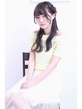 フロール(florun) 大きめリボンのくるりんぱで簡単アレンジ