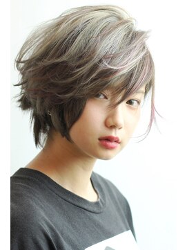 フォーム(FORM) 大人ショートとシルバーグレー