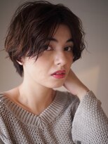 エラ(ELLA)&nbsp;上品なナチュラルブラウンカラー×パーマで大人カジュアルに