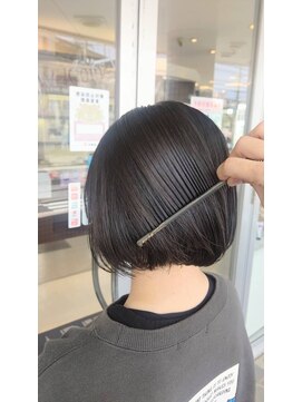 マリーインターナショナル 浦添店(MARIE INTERNATIONAL) ミニボブ内巻きストレートショートボブ