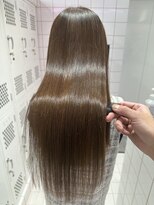 ロンドルーチェ 心斎橋(Lond luce)&nbsp;ダークアッシュ/ミディアムレイヤーカット［髪質改善/縮毛矯正］