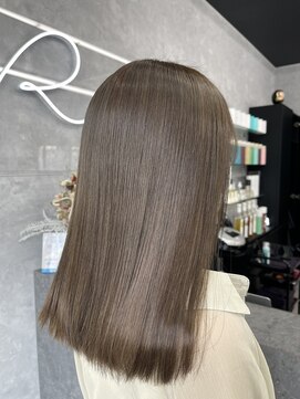 アール(Rr) 今が旬smoke ash