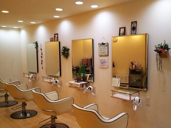 グラップ 小田急相模原店(gra up)の写真/お手頃価格でありながらベテランスタイリストの熟練技術で自然なストレートを実現♪お手入れしやすい髪へ◎