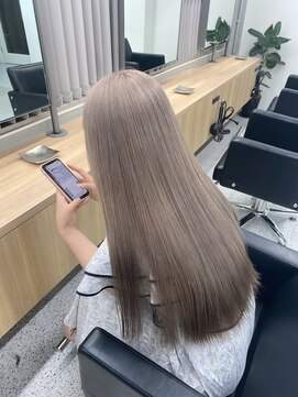 ペレ 渋谷(PELE) イメチェン/ホワイトブロンド/外ハネボブ/美髪/渋谷